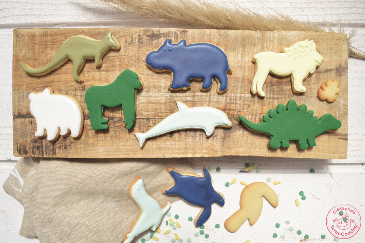 Ausstechplatte Tiere in Grün präsentiert im Onlineshop von KAQTU Design AG. Ausstecher ist von Scrap Cooking
