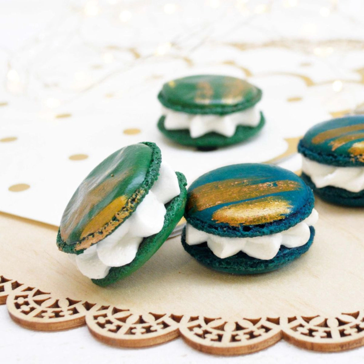Macaron Matte 30x40cm 48 Stck. in Blau präsentiert im Onlineshop von KAQTU Design AG. Backutensilien ist von Scrap Cooking