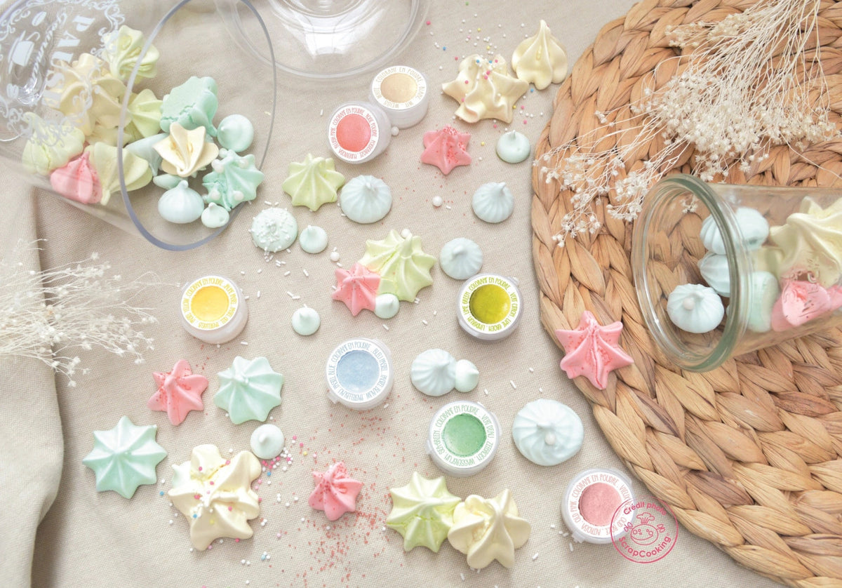 9 Mini-Lebensmittelfarben in Pulverform pastell in Mehrfarbig präsentiert im Onlineshop von KAQTU Design AG. Zutaten ist von Scrap Cooking