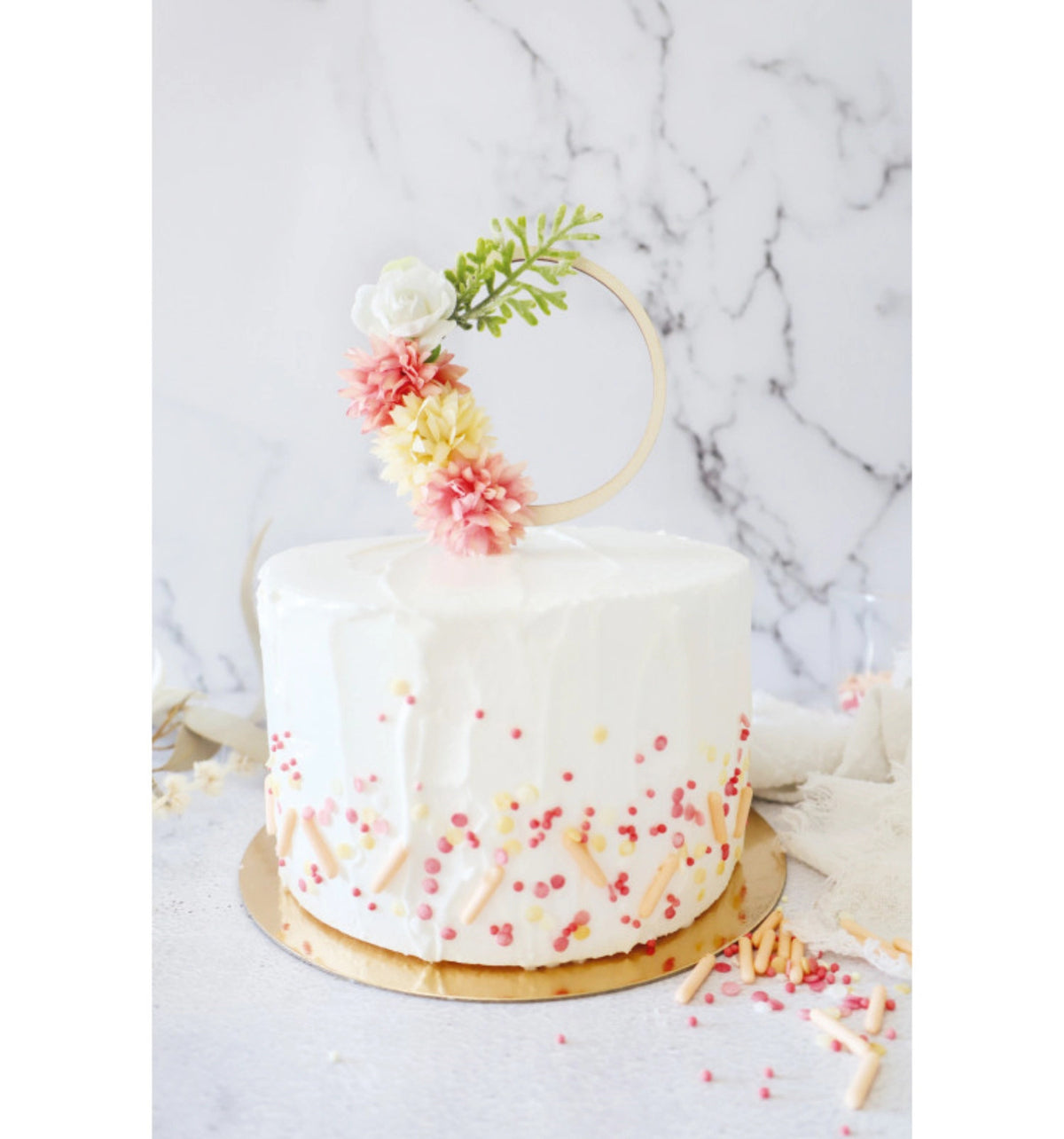Cake Topper Boho Blumen in Beige präsentiert im Onlineshop von KAQTU Design AG. Backutensilien ist von Scrap Cooking