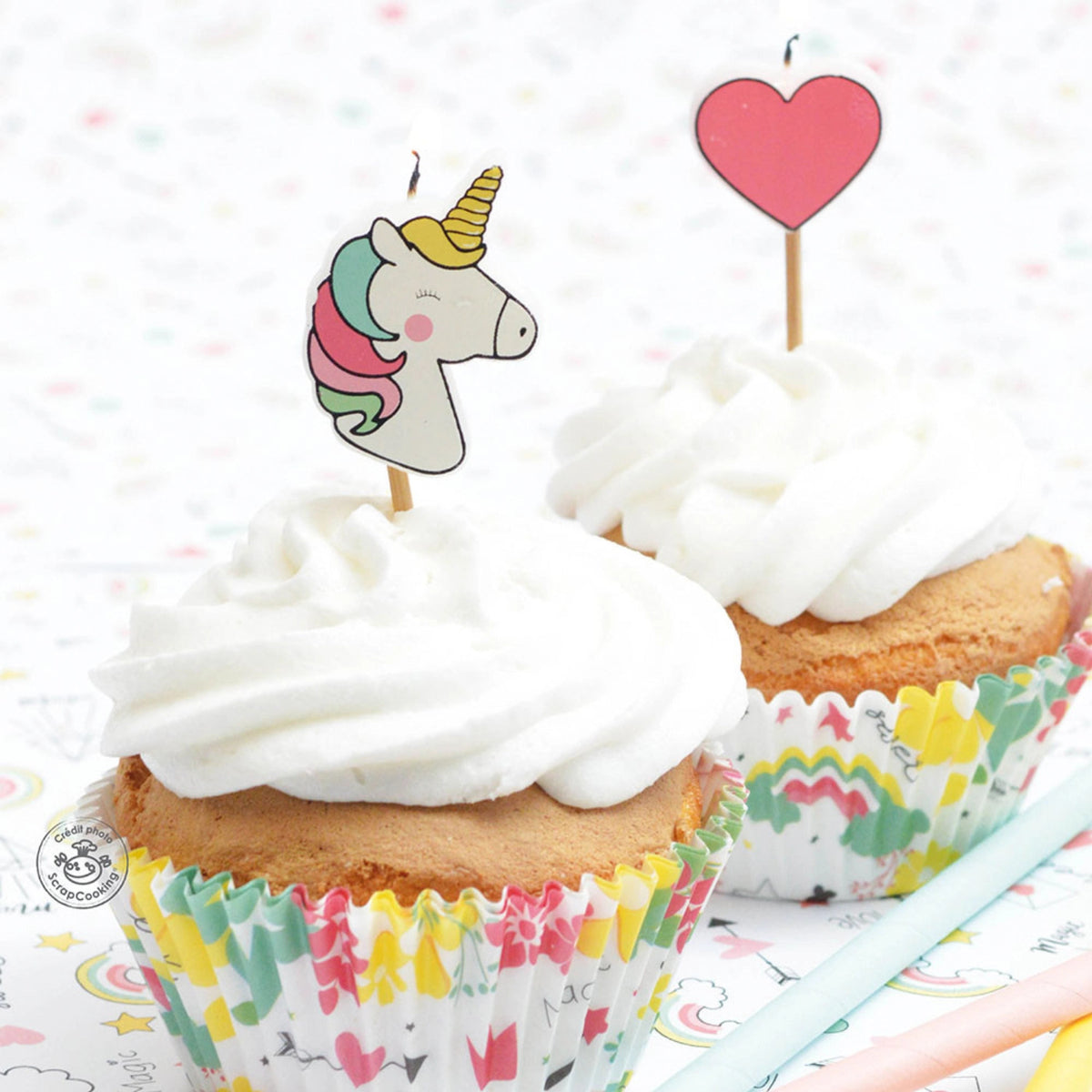 8 Stk. Kerzen Einhorn in Mehrfarbig präsentiert im Onlineshop von KAQTU Design AG. Kerzen ist von Scrap Cooking