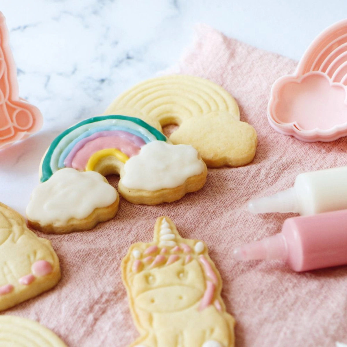 Stift mit Schokoladengeschmack weiss 25g in Weiss präsentiert im Onlineshop von KAQTU Design AG. Zutaten ist von Scrap Cooking