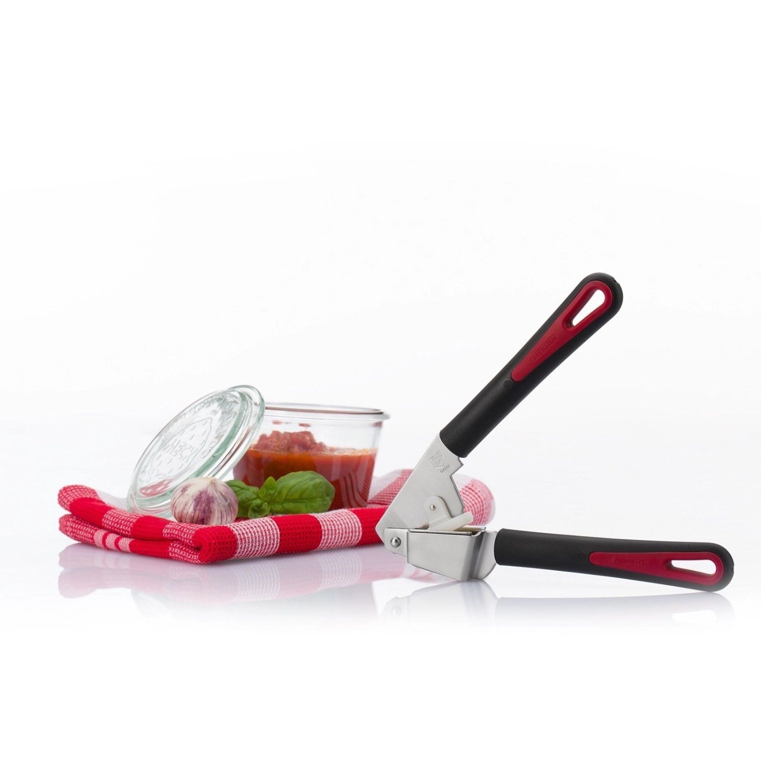 Elegante Knoblauchpresse Gallant Plus von Westmark, ergonomisch gestaltet für müheloses Pressen von Knoblauchzehen, ideal für die Küche.