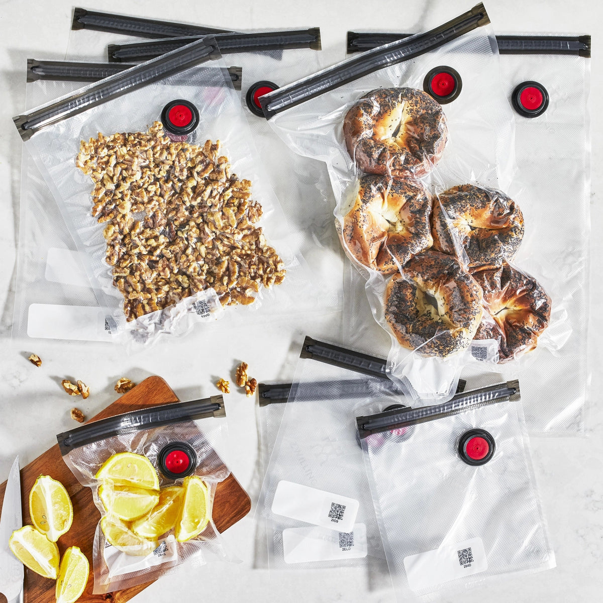 Vakuum Beutelset M, 10-tlg., 35x25 cm - 4L in Transparent präsentiert im Onlineshop von KAQTU Design AG. Aufbewahrungsbeutel ist von Zwilling Kitchen