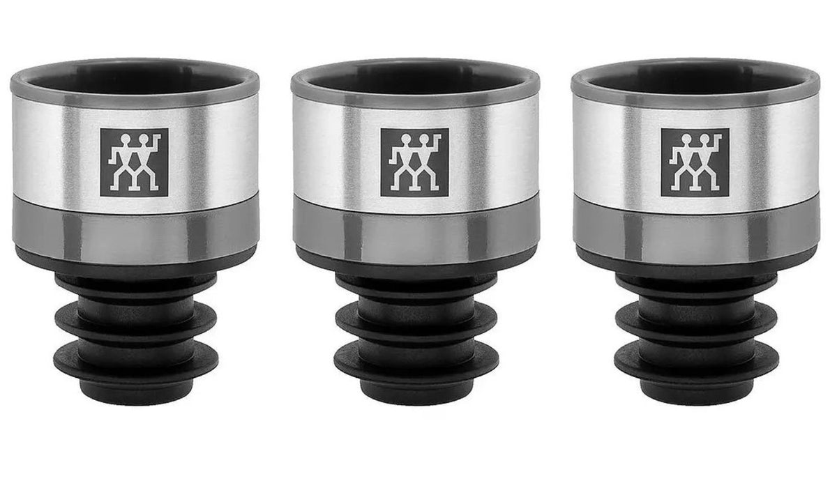 Vakuum Weinverschluss 3-tlg., 3x3x4 cm, grau in Schwarz präsentiert im Onlineshop von KAQTU Design AG. Barzubehör ist von Zwilling Kitchen