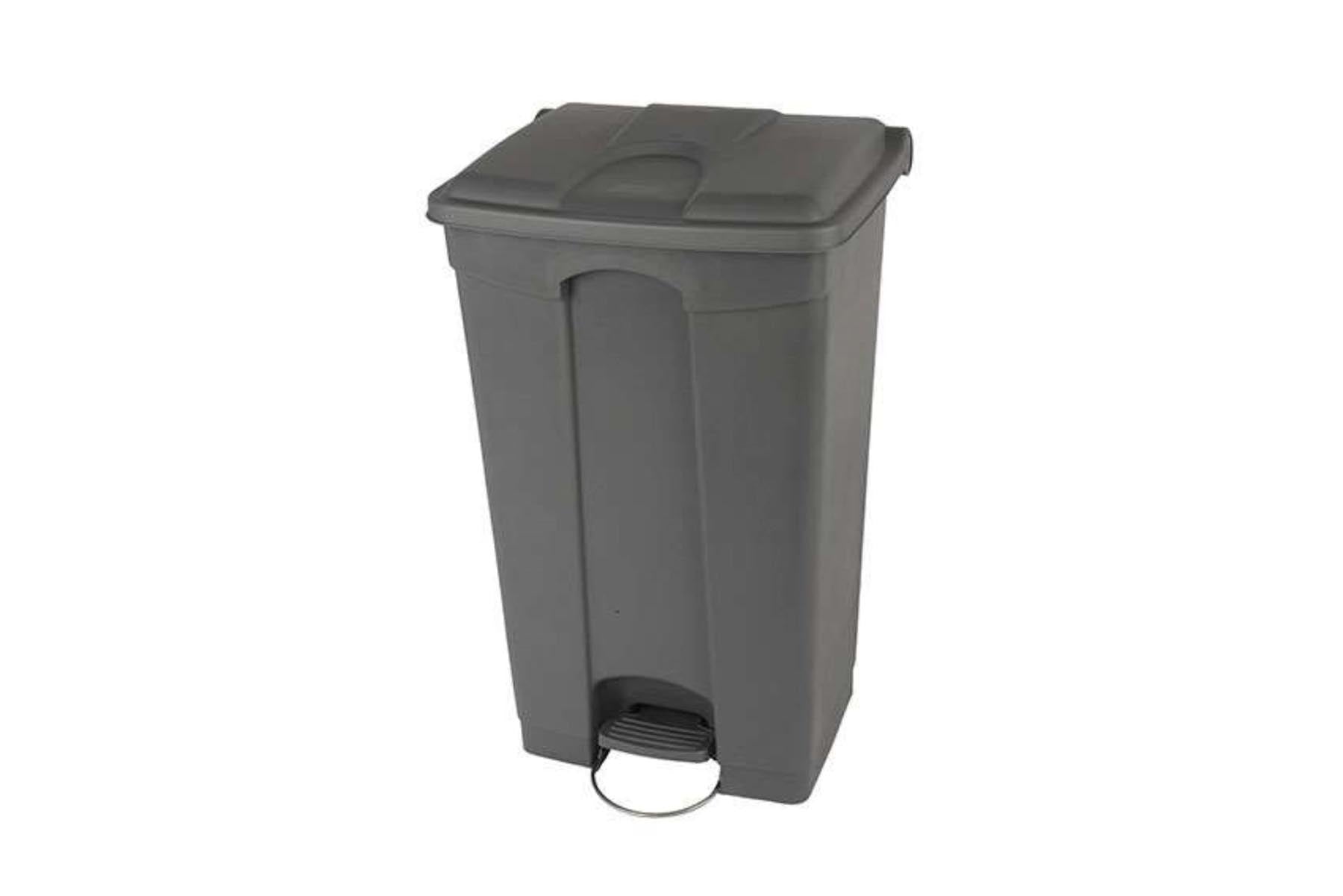 Rechteckiger Tretabfalleimer 90L 500x412x820mm in Silber präsentiert im Onlineshop von KAQTU Design AG. Aufbewahrungsbehälter ist von Linum