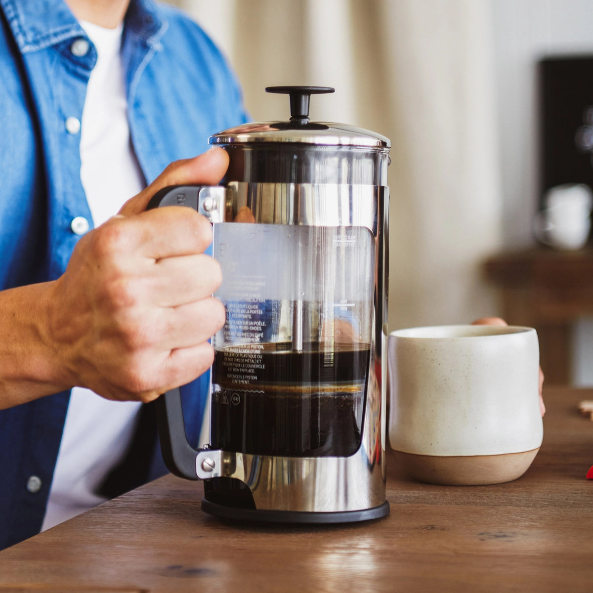 French Press P5 946ml Kunststoff glänzend in Silber präsentiert im Onlineshop von KAQTU Design AG. Küchengerät ist von Espro
