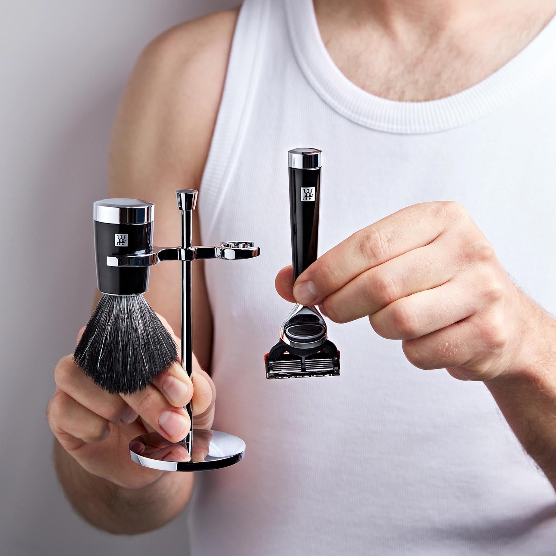 Elegantes Classic Rasier Set in Schwarz von Zwilling Beauty, ideal für die tägliche Körperpflege und stilvolle Rasur.