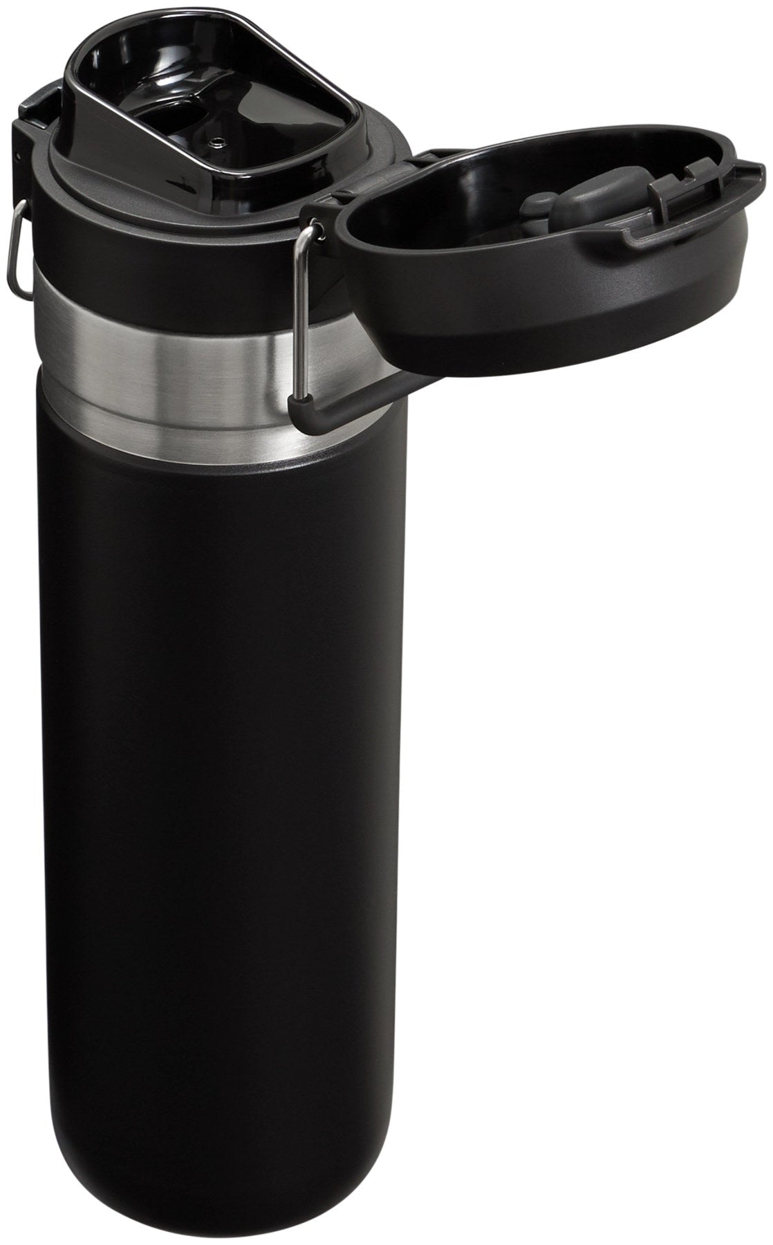 Quick-Flip Wasserflasche 0.7l black 2.0 in Schwarz präsentiert im Onlineshop von KAQTU Design AG. Thermosflasche ist von Stanley