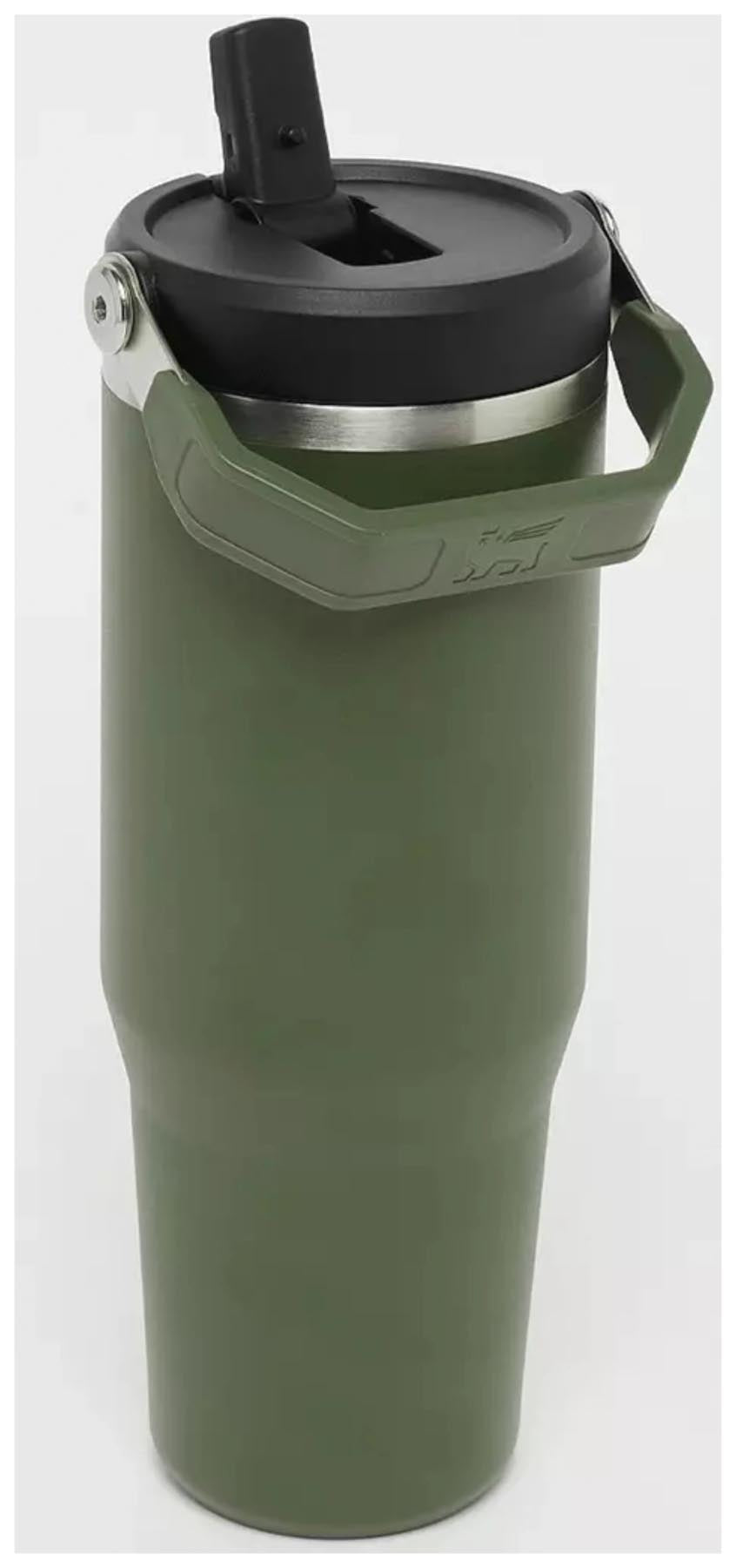 Stylischer Stanley IceFlow Flip Straw Becher in der Farbe dried pine (0.89l) – ideal für kalte Getränke und unterwegs.
