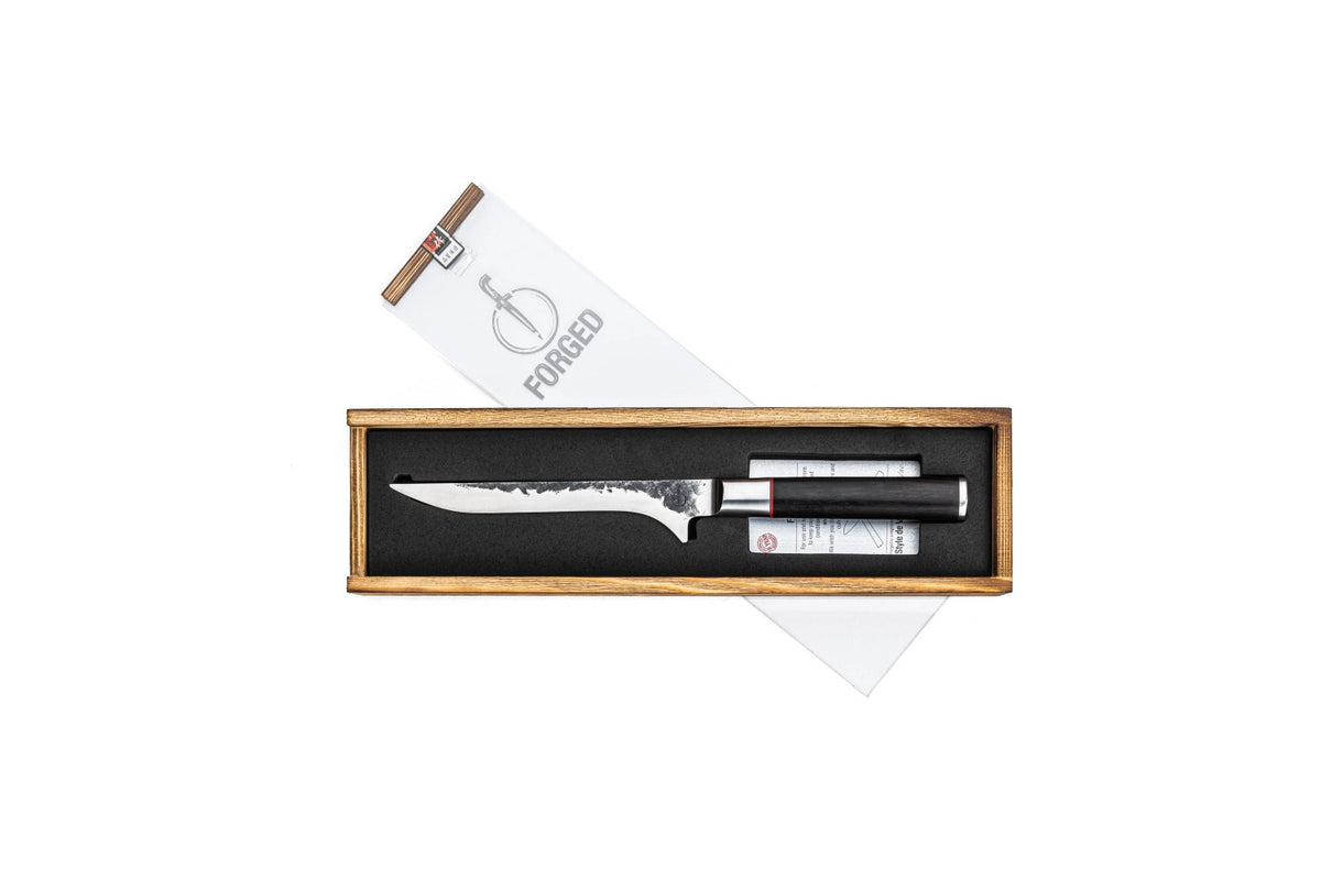 Sebra Ausbeinmesser 15cm in Gelb präsentiert im Onlineshop von KAQTU Design AG. Küchenmesser ist von Forged
