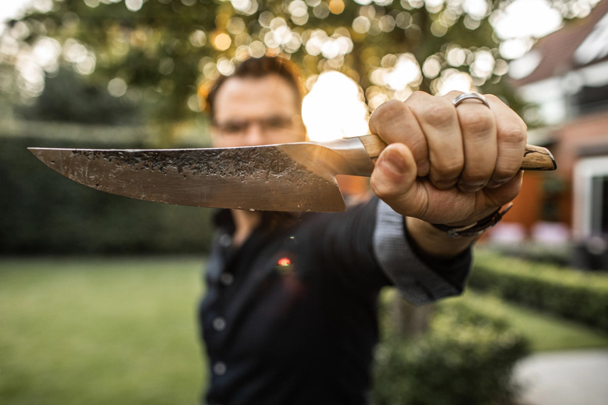 Katai Kochmesser 20cm in Gelb präsentiert im Onlineshop von KAQTU Design AG. Küchenmesser ist von Forged