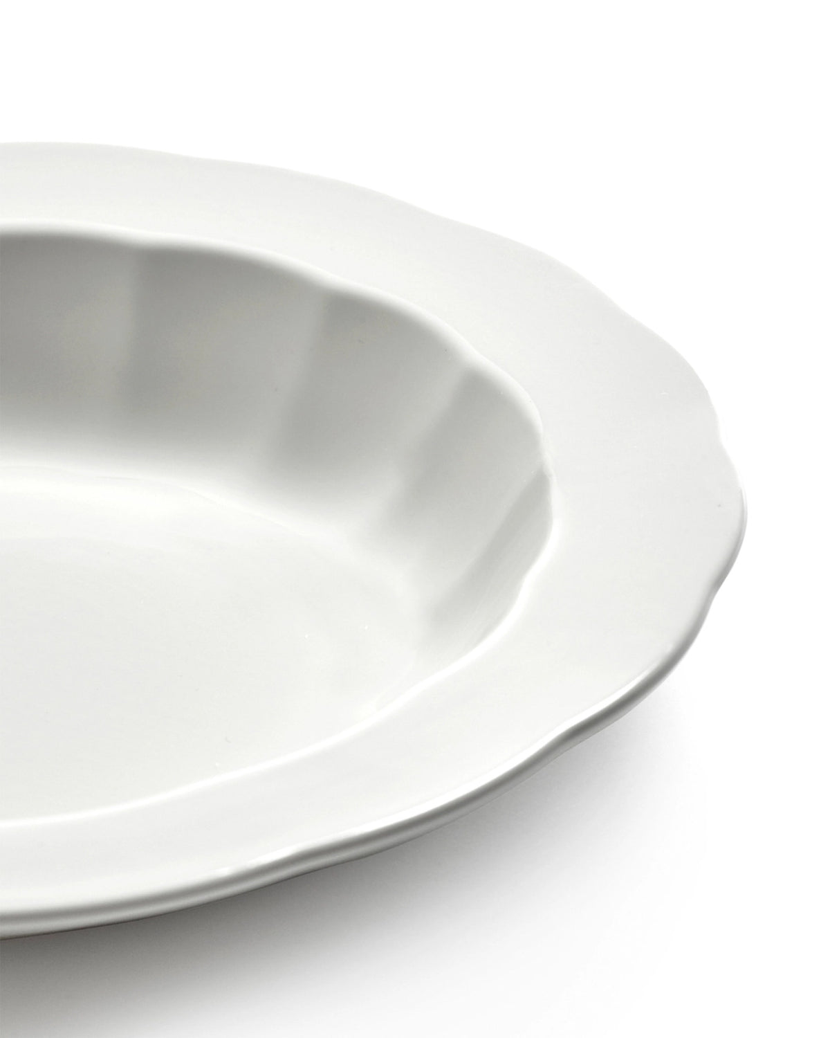 Silhouette Teller tief D27cm H4cm weiss Porzellan in Weiss präsentiert im Onlineshop von KAQTU Design AG. Teller ist von Serax
