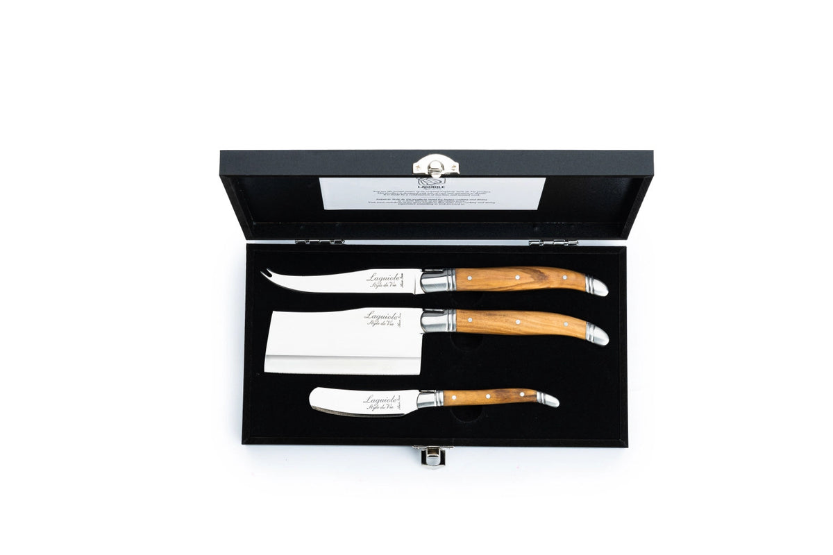 Luxury Line Käsemesserset Olivenholz in Mehrfarbig präsentiert im Onlineshop von KAQTU Design AG. Küchenmesser ist von Forged