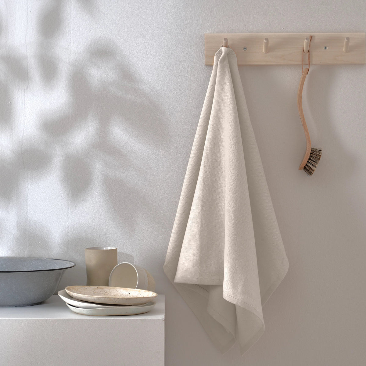 Geschirrtuch 53x86cm stoneBiobaumwolle in Beige präsentiert im Onlineshop von KAQTU Design AG. Küchentuch ist von The Organic Company
