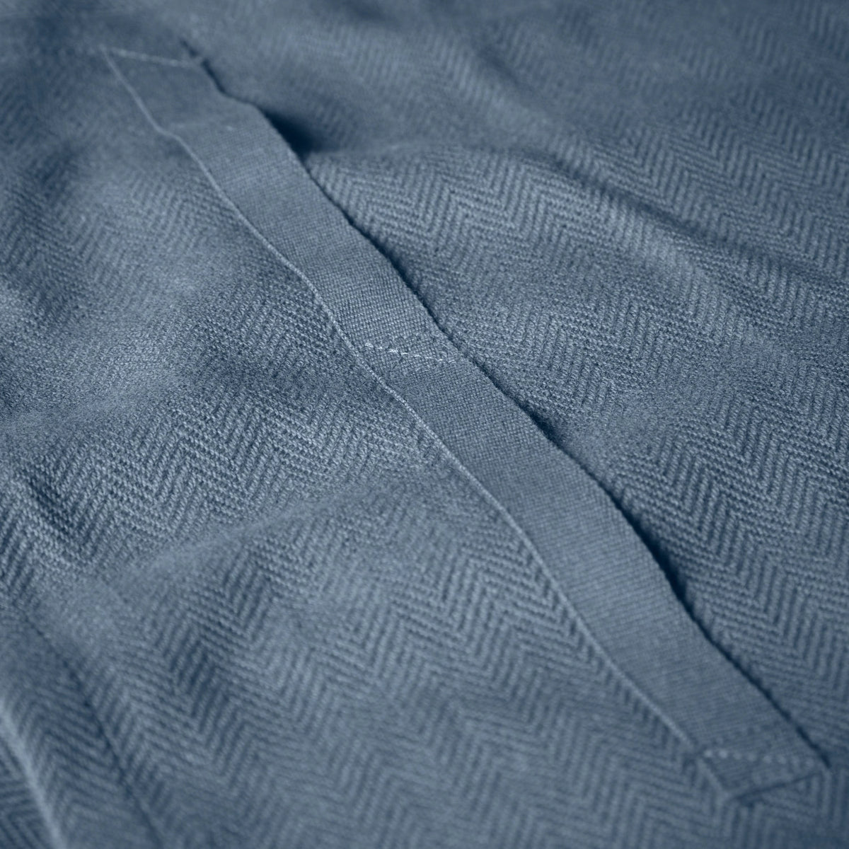 Geschirrtuch 53x86cm grey blue Biobaumwolle in Blau präsentiert im Onlineshop von KAQTU Design AG. Küchentuch ist von The Organic Company