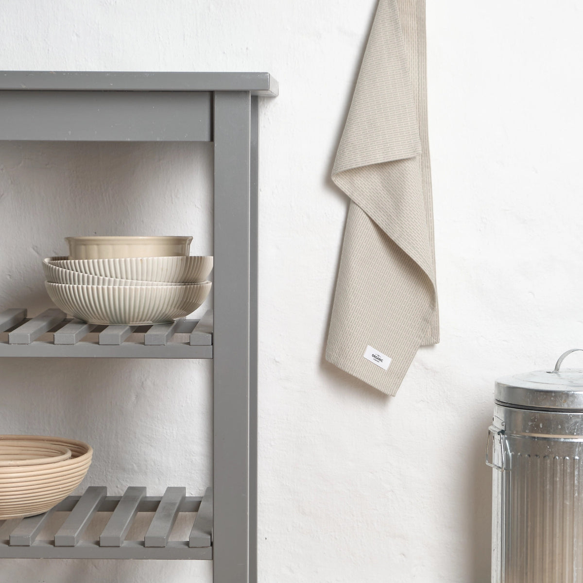 Geschirrtuch klein 35x60cm morning bay Biobaumwolle in Beige präsentiert im Onlineshop von KAQTU Design AG. Küchentuch ist von The Organic Company