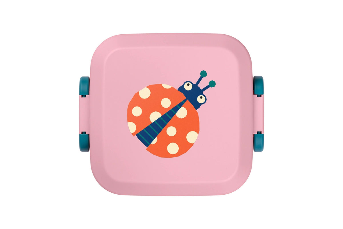 Rikko Lunchbox Marienkäfer poppy flamingo in Rot präsentiert im Onlineshop von KAQTU Design AG. Snackbox ist von Amuse