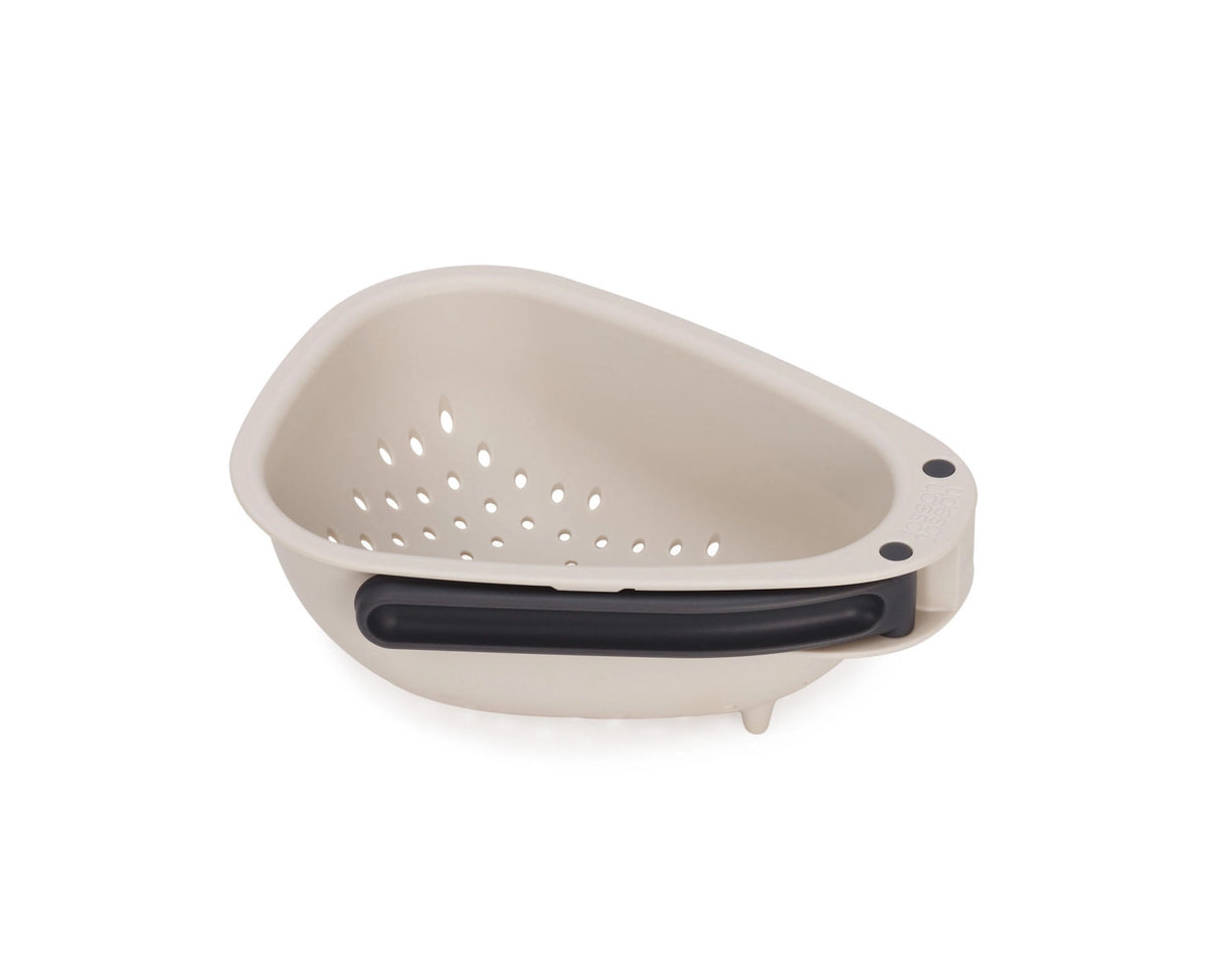 Droplet Sieb falbtar klein 13.5x21.6x6.5cm stone in Grau präsentiert im Onlineshop von KAQTU Design AG. Küchensieb ist von Joseph Joseph