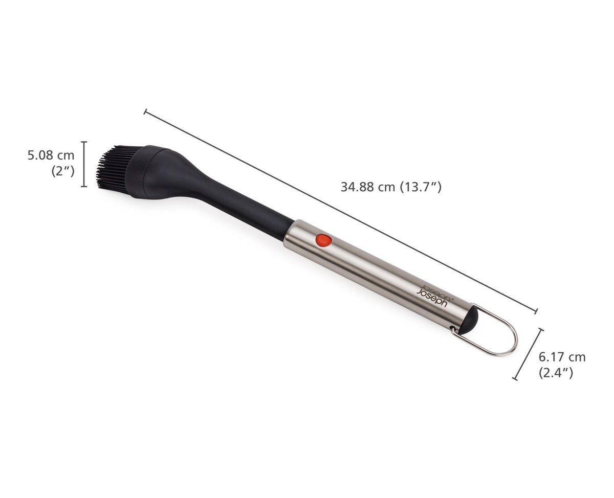 GrillOut BBQ Pinsel einziehbarer Kopf Silikon 34.9-27.5cm in Silber präsentiert im Onlineshop von KAQTU Design AG. Grillbesteck ist von Joseph Joseph
