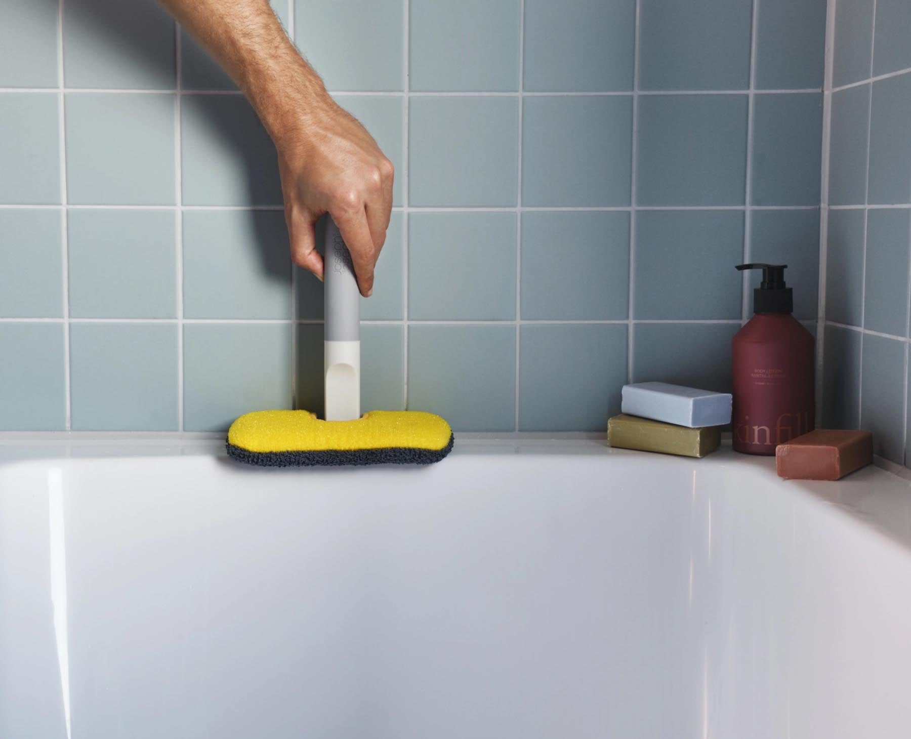 Hochwertiges CleanTech Ersatzpad in blau und gelb, 18x11cm, für effektive Reinigung mit dem Joseph Joseph Bodenschrubber, langlebig und effizient.
