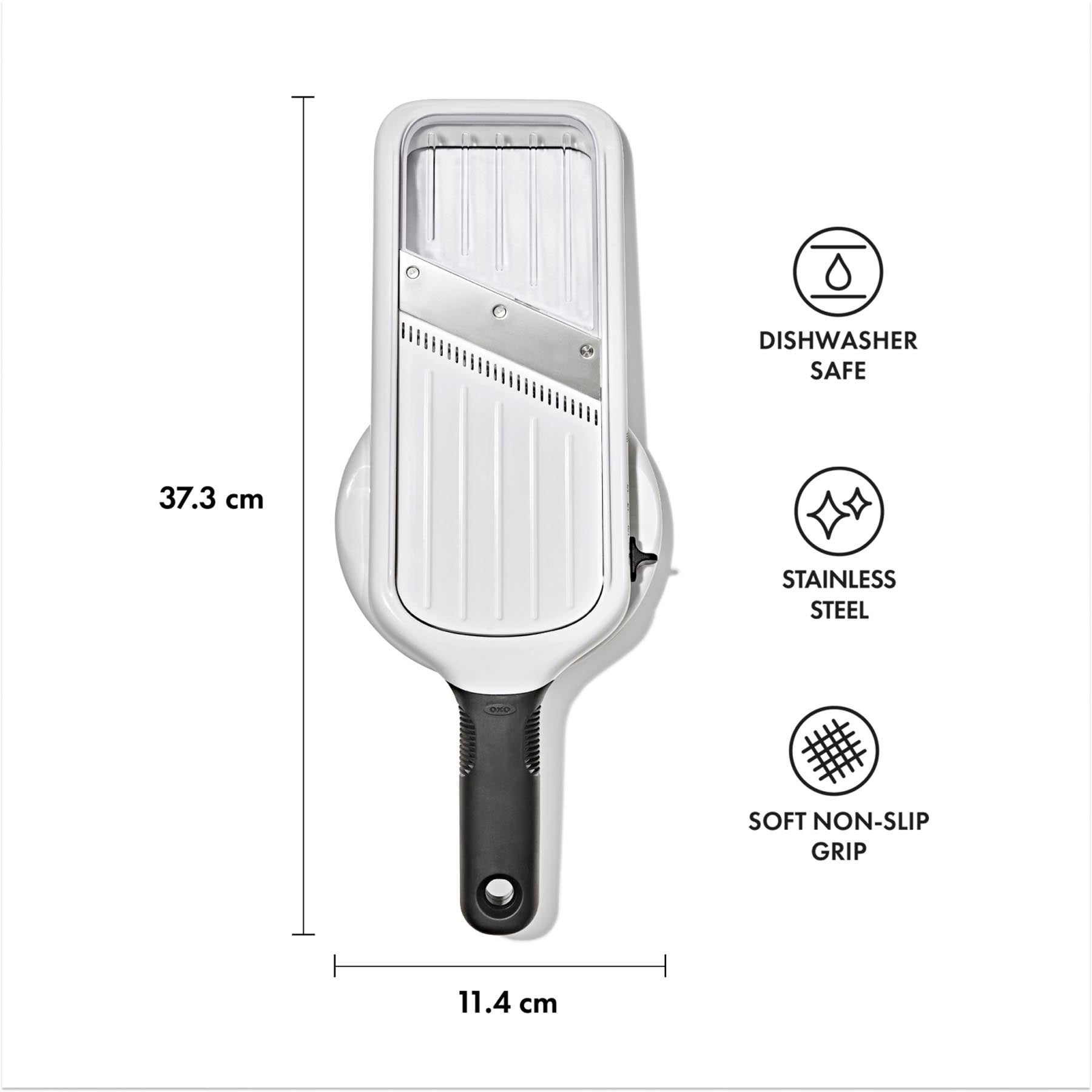 Elegante GG Mandoline von OXO in Silber, ideal für präzises Schneiden und Raffeln von Obst und Gemüse für köstliche Rezepte.