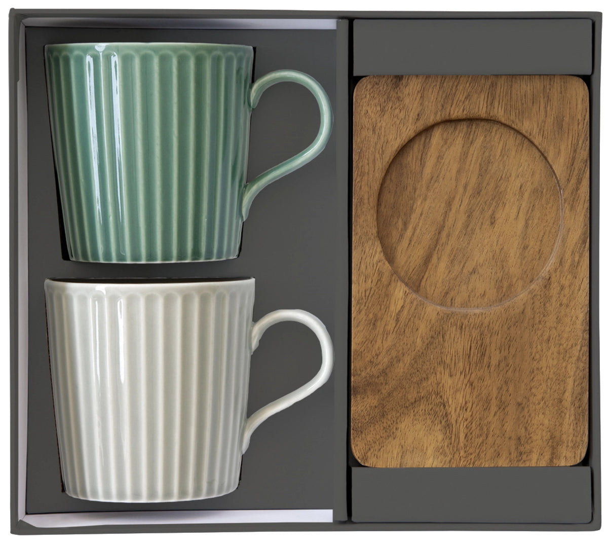 2er Set Take a Break Kaffeetasse 380ml mit Akazienunters. in Mehrfarbig präsentiert im Onlineshop von KAQTU Design AG. Tasse ist von Easy Life