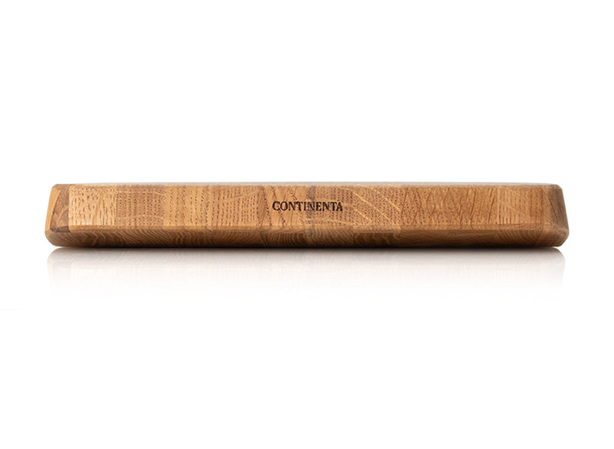 Hackbrett Eiche Stirnholz in Braun präsentiert im Onlineshop von KAQTU Design AG. Schneidbrett ist von Continenta