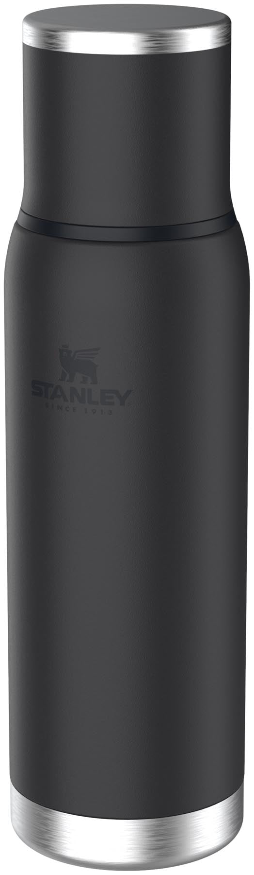 Praktischer Stanley Adventure To-Go Food Jar in frostblau, 0.53l, ideal für warme und kalte Speisen, robust und tragbar für jedes Abenteuer.