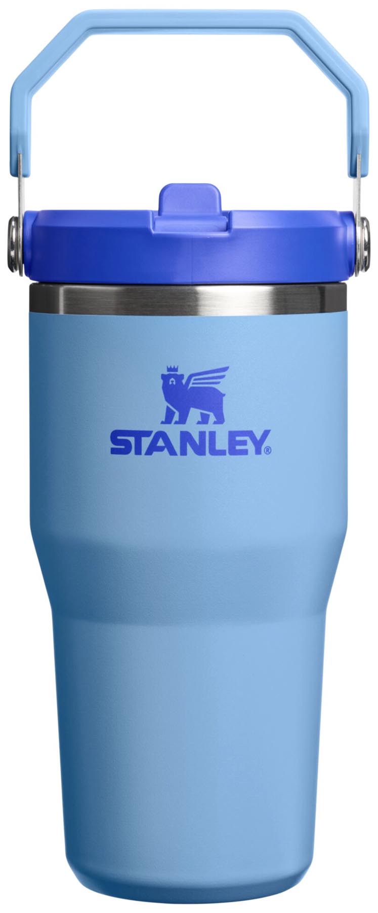 IceFlow Flip Straw Becher 0.6l blue sky in Blau präsentiert im Onlineshop von KAQTU Design AG. Aufbewahrungsbehälter ist von Stanley