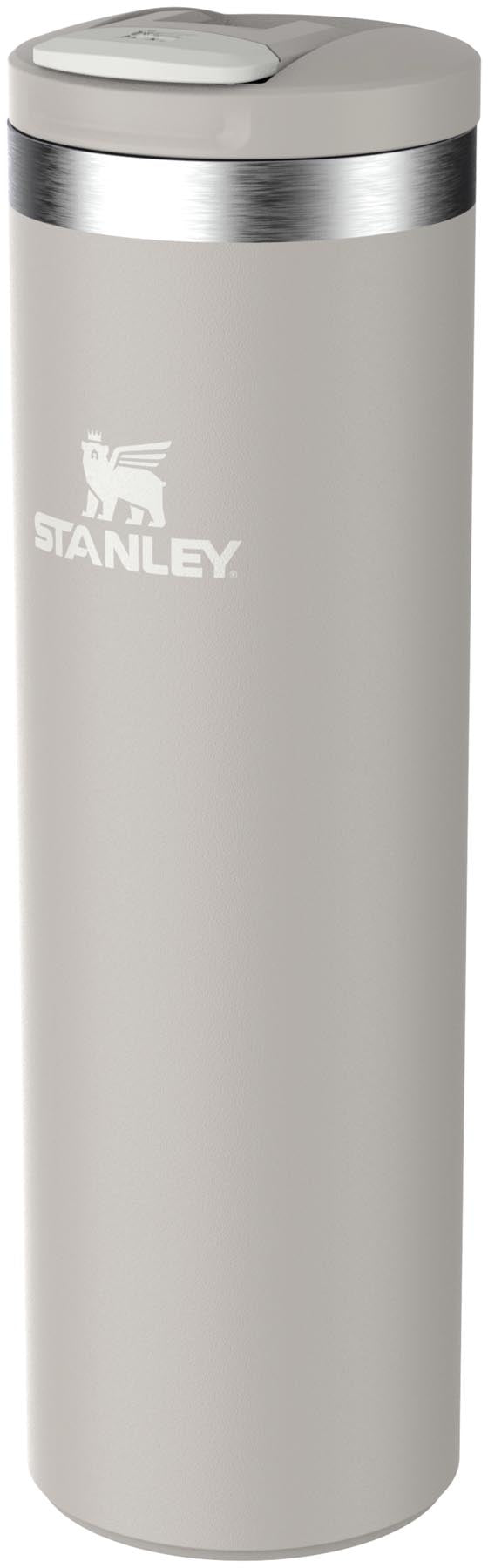 Praktischer Transit Fliptop Becher von Stanley in modernem Ash-Grau, ideal für den täglichen Gebrauch und vielseitig für alle Getränke.