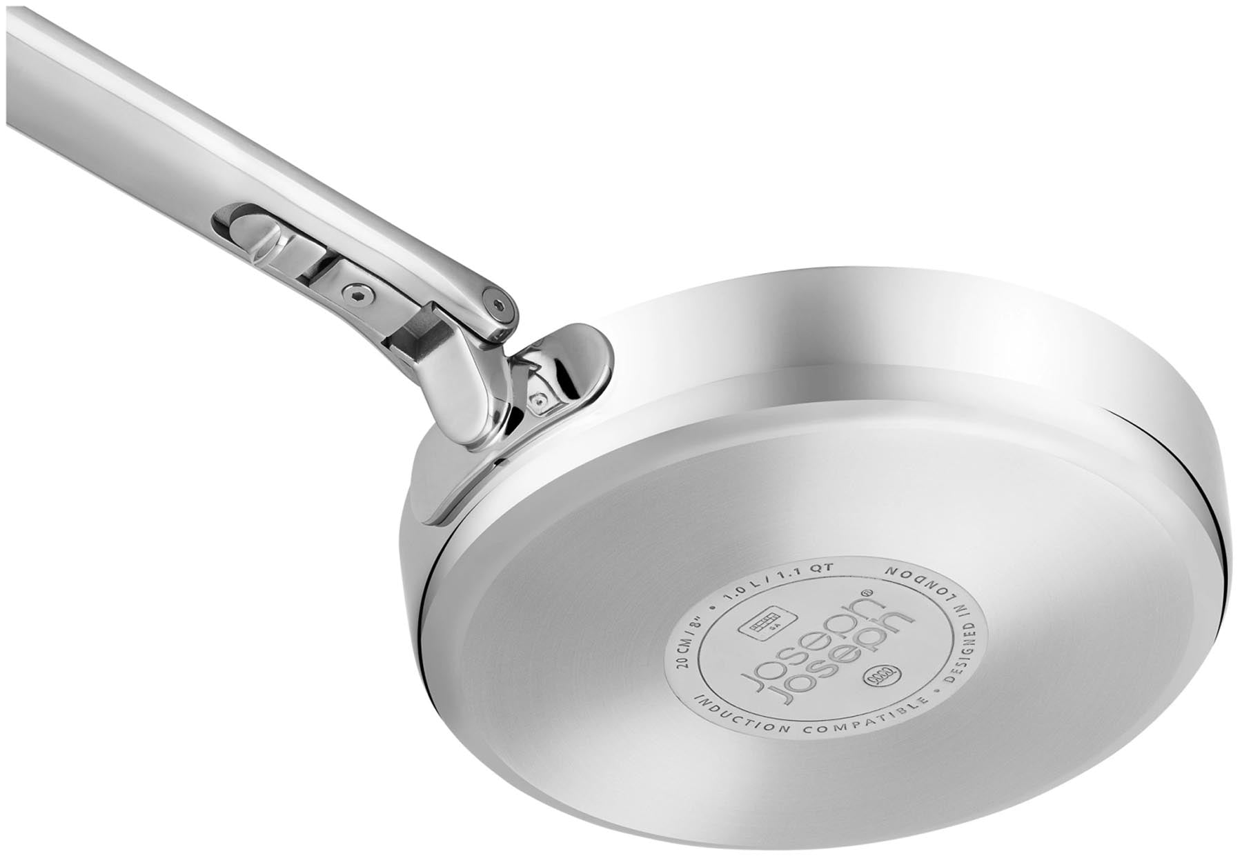 Elegantes 6-teiliges Pfannenset von Joseph Joseph in Silber, ideal für vielseitiges Kochen, mit klappbaren Griffen für platzsparende Aufbewahrung.