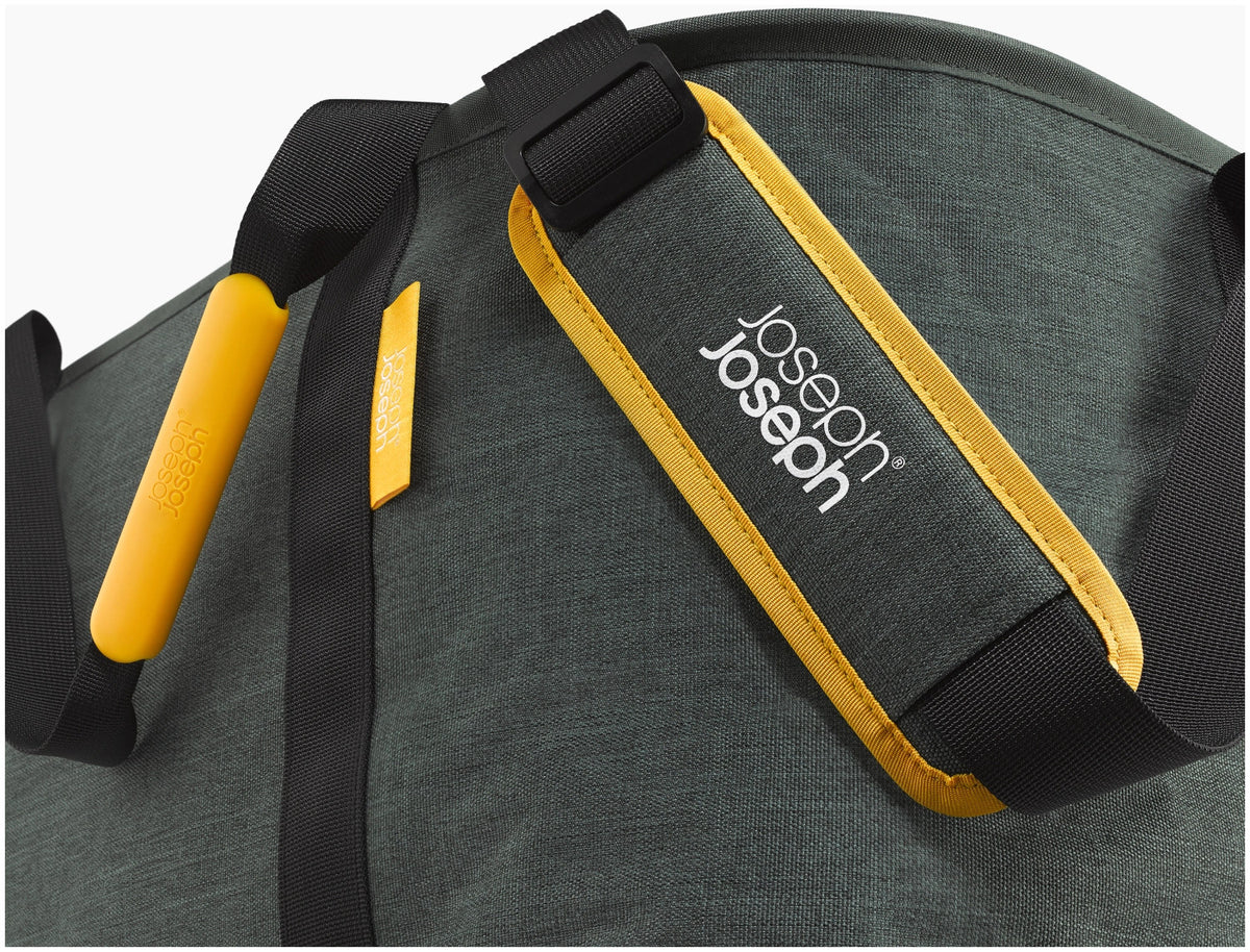 Hold-All Wäschekorb faltbar outdoor 45l grün in Grün präsentiert im Onlineshop von KAQTU Design AG. Wäschekorb ist von Joseph Joseph