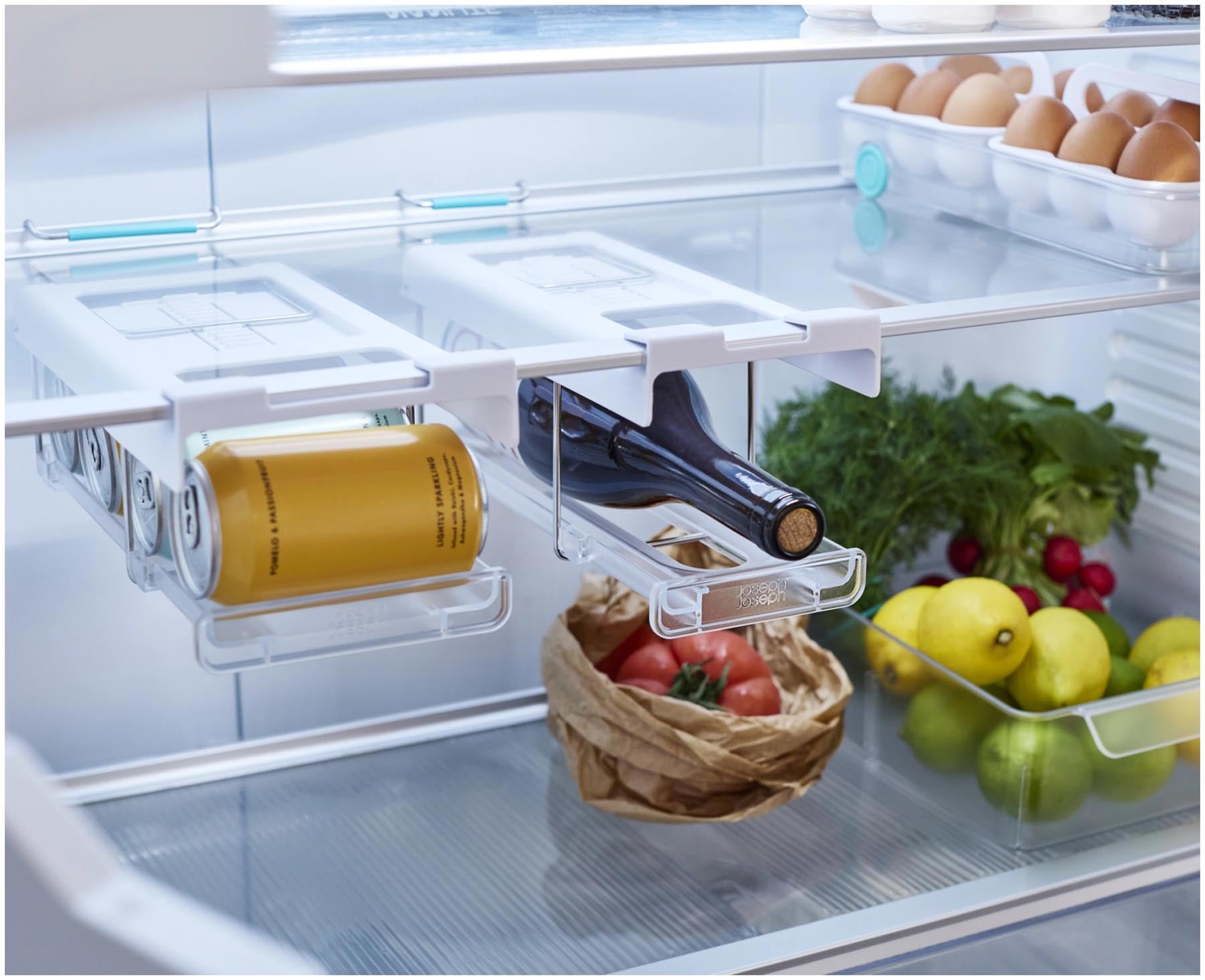 Extra großer Kühlschrank-Aufbewahrungsbehälter von Joseph Joseph, transparent und perfekt für die übersichtliche Lagerung von Lebensmitteln.