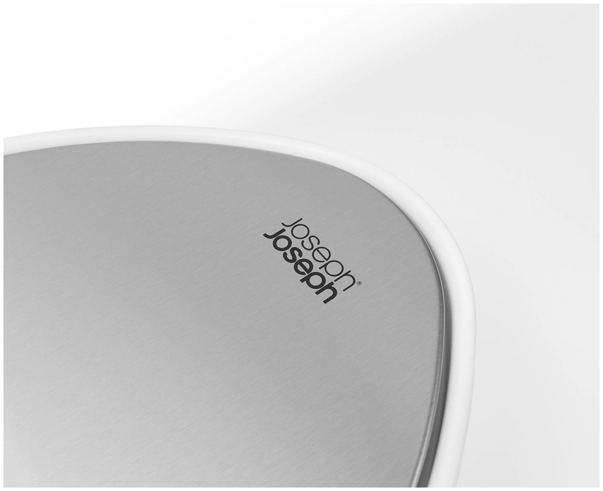 EasyStore 5L Badezimmereimer Weiss in Weiss präsentiert im Onlineshop von KAQTU Design AG. Treteimer ist von Joseph Joseph