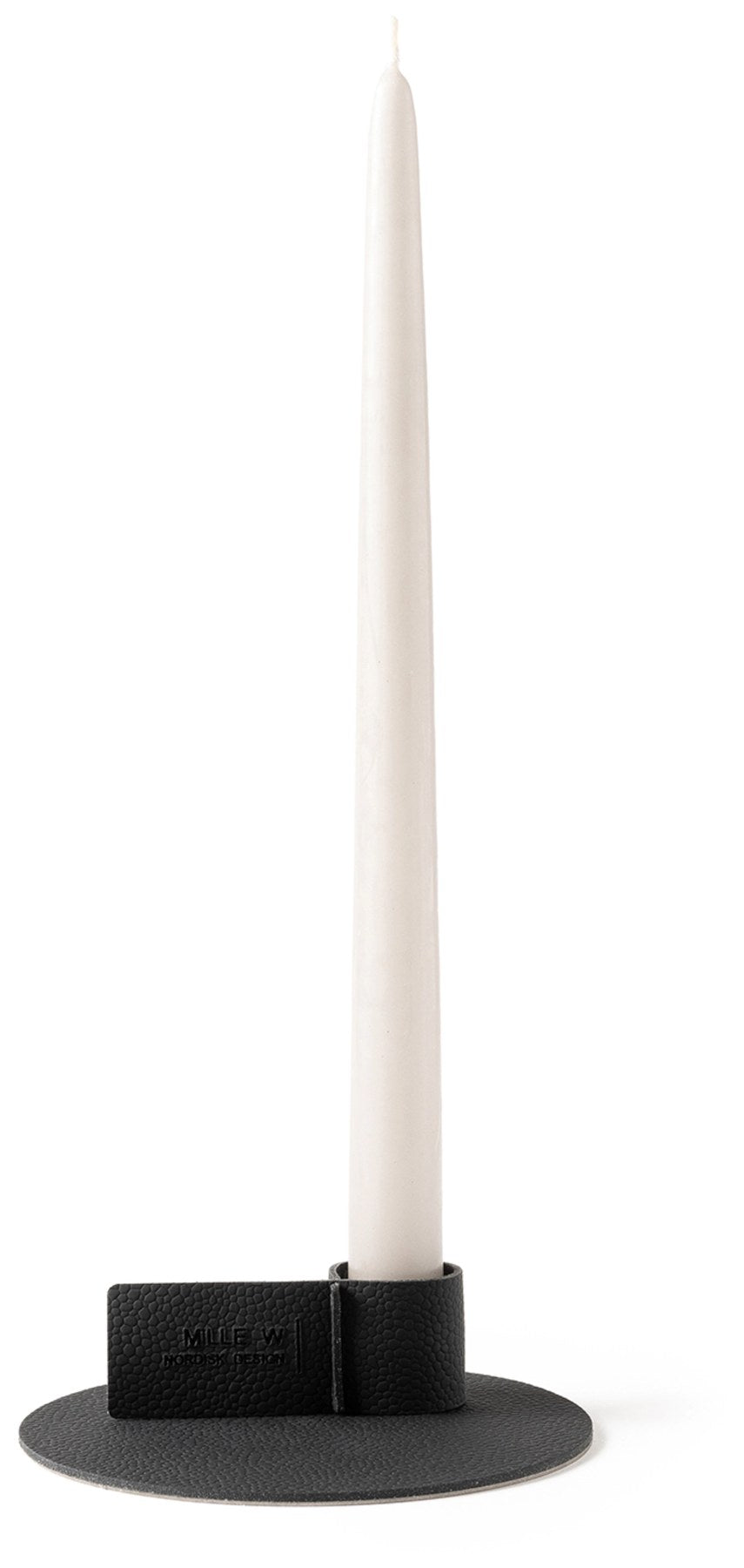 Schwarzer Teelichthalter «Kerzenhalter large» von MiLLE W NORDISK DESIGN, quadratische Form, Masse 14x14x4cm, Frontalansicht auf hellem Hintergrund.