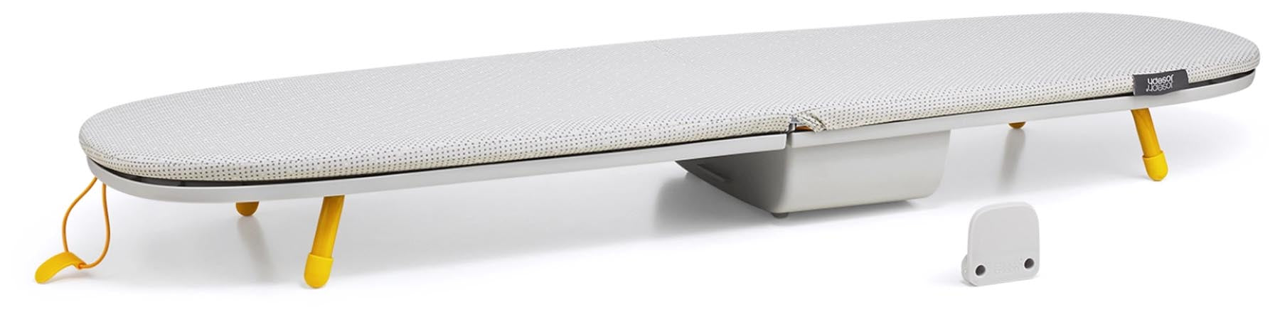 Pocket Max Bügelbrett ecru in Beige präsentiert im Onlineshop von KAQTU Design AG. Wäschekorb ist von Joseph Joseph