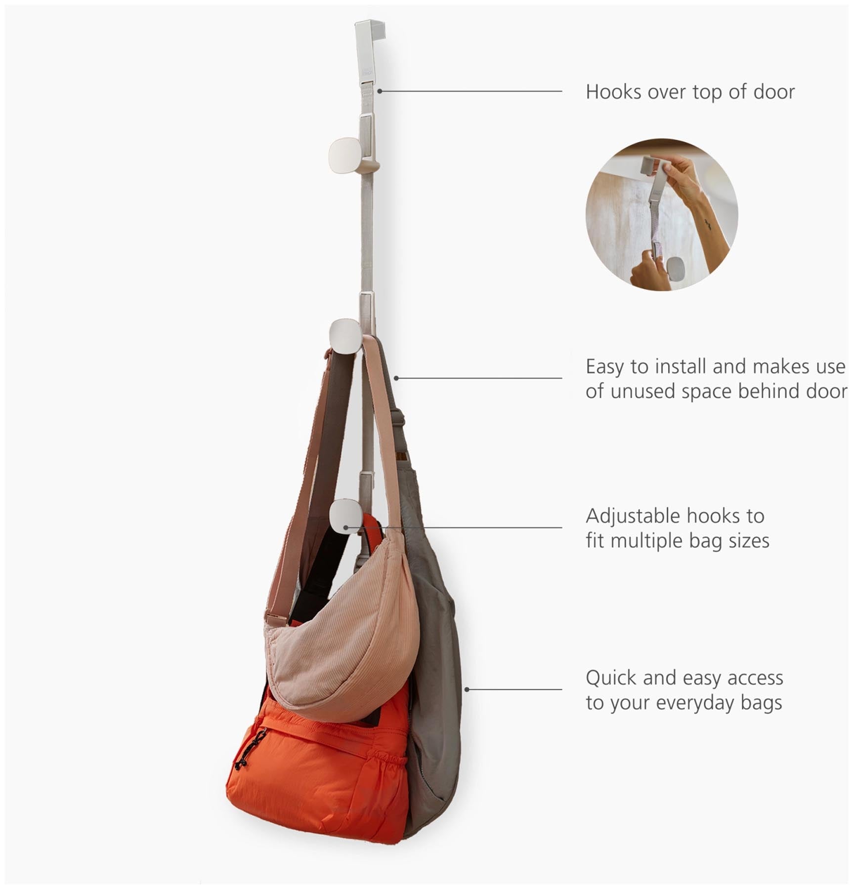 Eleganter Taschenhalter für den Türrahmen in zartem Ecru, ideal zur ordentlichen Aufbewahrung von Handtaschen und Alltagsgegenständen.