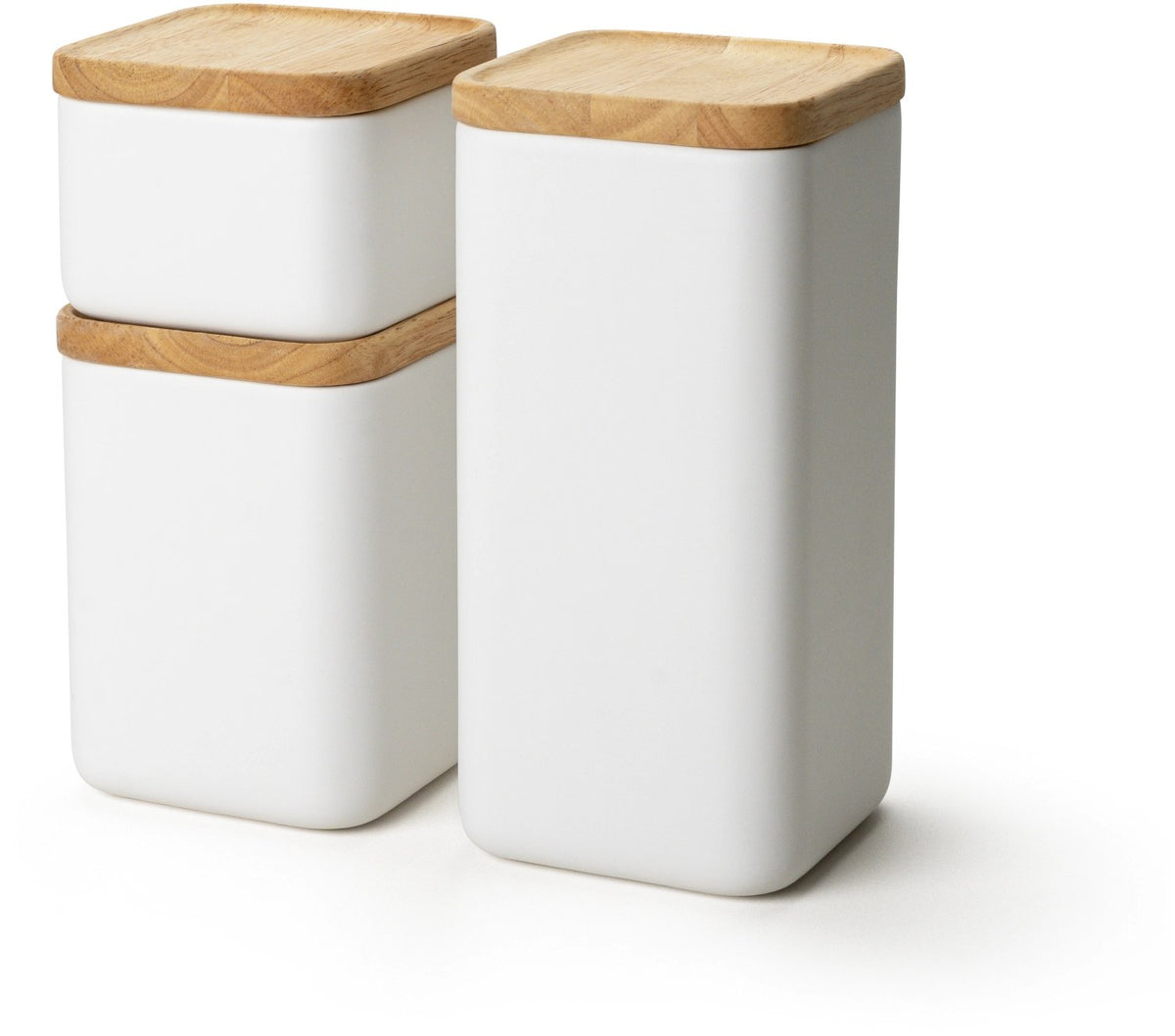 Weisse Keramik Vorratsdose mit hellem Holzdeckel und Silikonring, quaderförmig mit abgerundeten Ecken, Grösse 10.5x10.5x8cm.