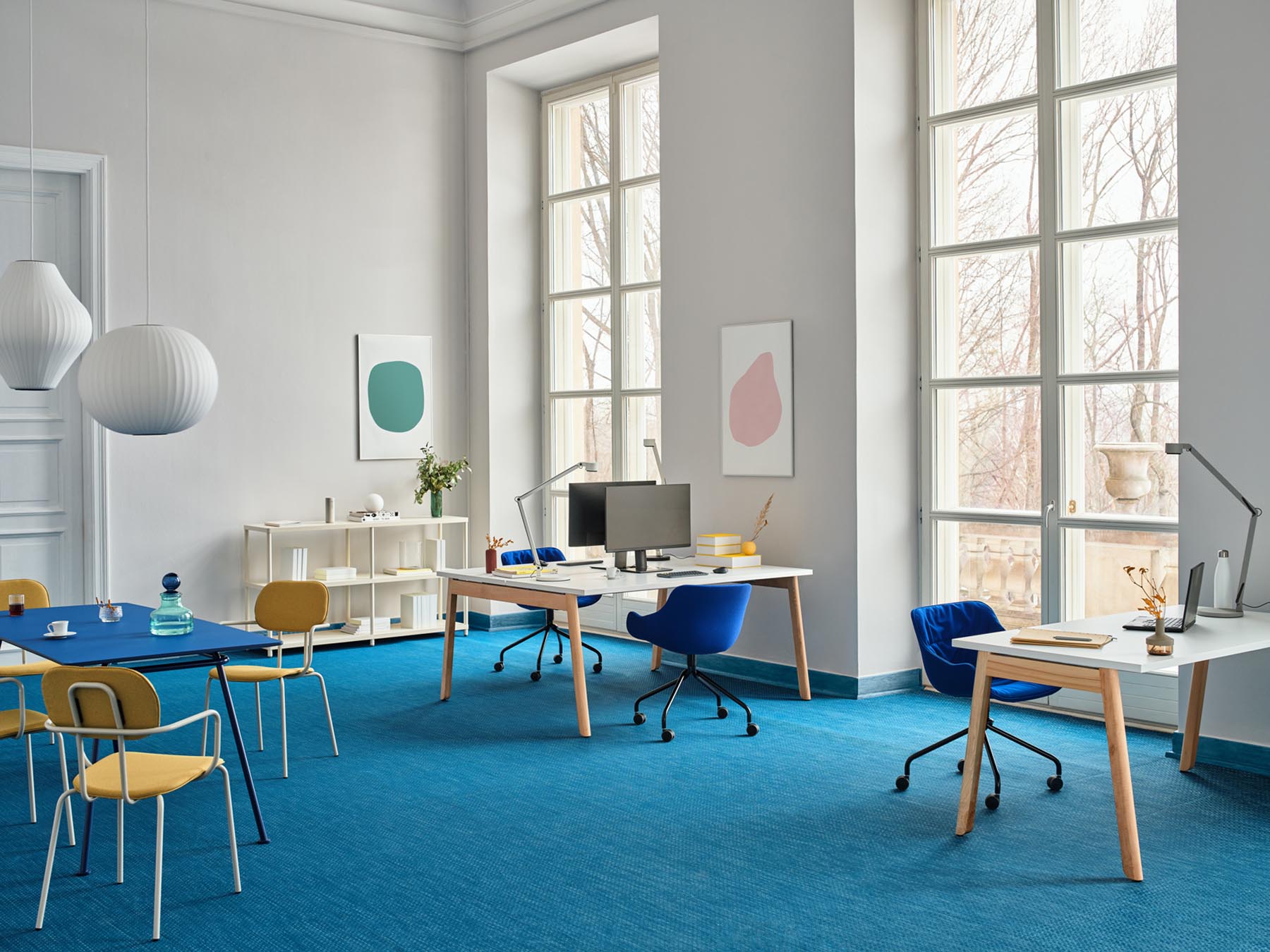 Moderner Ogi B BOB220E2 Schreibtisch von Mdd, ideal für stilvolle Büros, vereint Funktionalität und Ästhetik in einem zeitgemäßen Design.