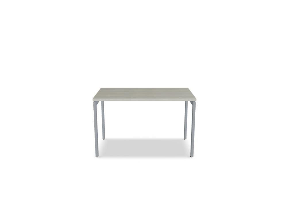 Schreibtisch Ogi U von Mdd mit Tischplatte in Honigeiche und pulverbeschichtetem, schwarzem Metallgestell im minimalistischen Design.