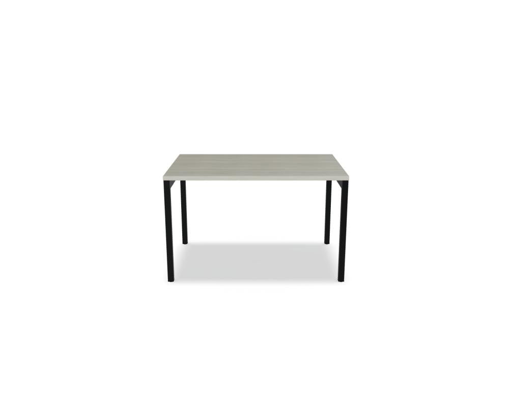 Schreibtisch Ogi Y BOY02 von MDD in hellem Holzdekor mit klarer Arbeitsfläche, geräumigen Ablagen und moderner minimalistischer Formgebung