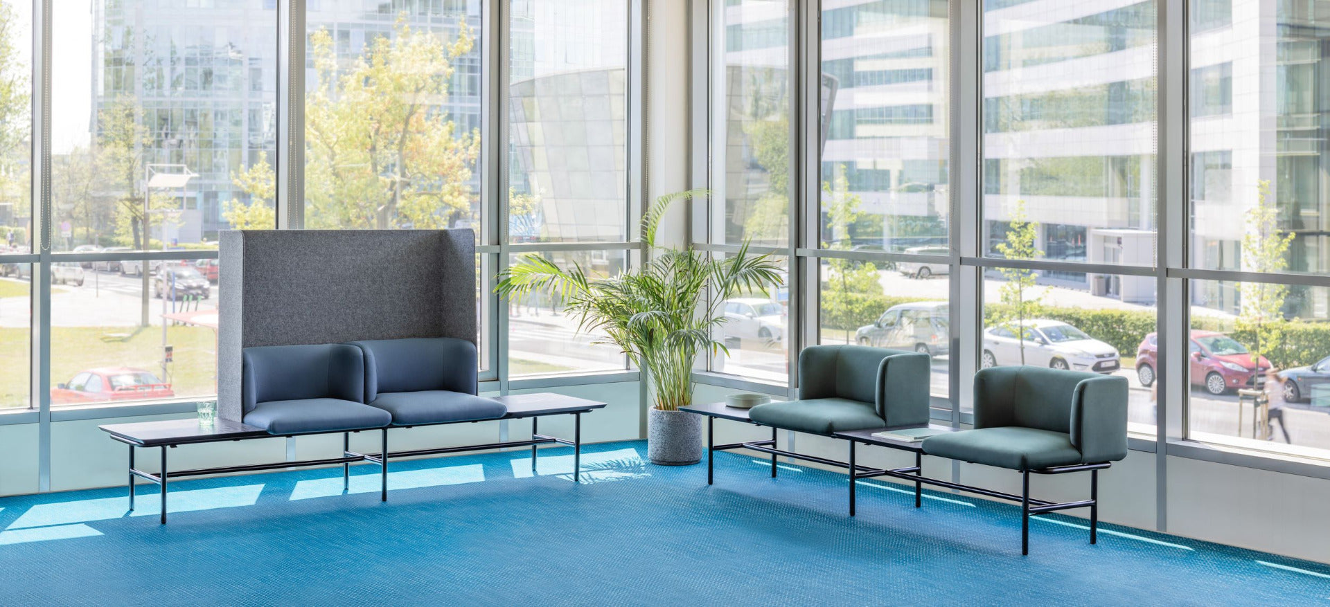Elegantes und komfortables Sofa Agora AR13 von Mdd, ideal für stilvolle Wohnräume und entspannte Stunden.
