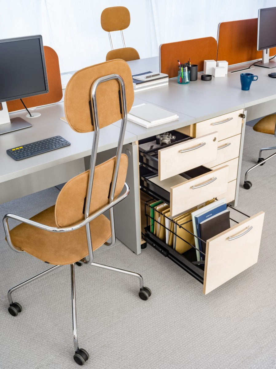 Moderner Standcontainer KDT63 von MDD, perfekt für stilvolle Büroorganisation und zur Aufbewahrung von Unterlagen und Büromaterial.