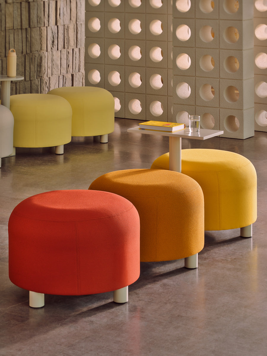 Modularer Pouf Dots DTSA02 von MDD, ideal für flexible Raumgestaltungen und komfortable Sitzgelegenheiten in modernem Stil.