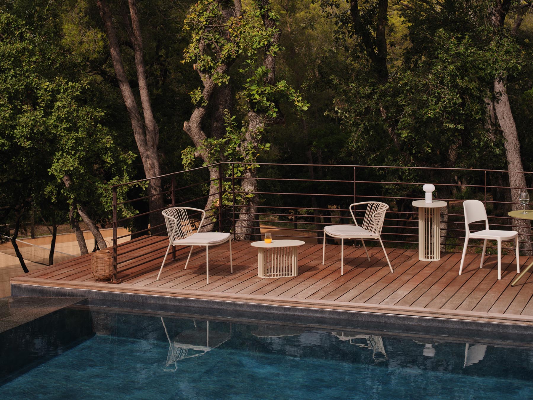 Elegantes Bris BRSP2 Sitzkissen von Mdd, perfekt für den Garten, bietet Komfort und Stil für entspannte Momente im Freien.