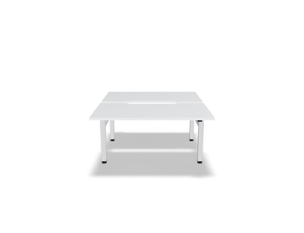 Doppelschreibtisch Ogi Drive Bench in Honigeiche mit schwarzem Metallgestell, zwei Teleskopsäulen und Bedienfeldern für Höhenverstellung.
