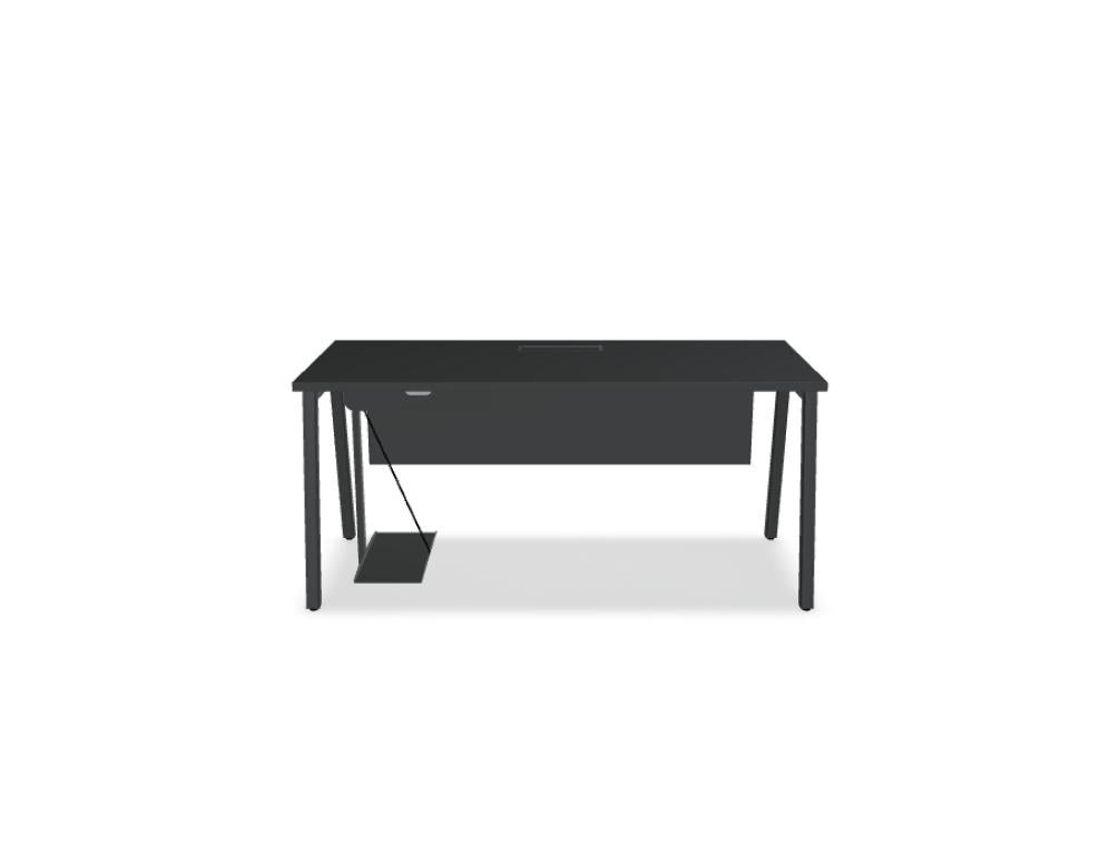 Schreibtisch Ogi M von Mdd mit Tischplatte in Honigeiche und schwarzem Metallgestell im 40x40 mm Profil, schräge Beine.