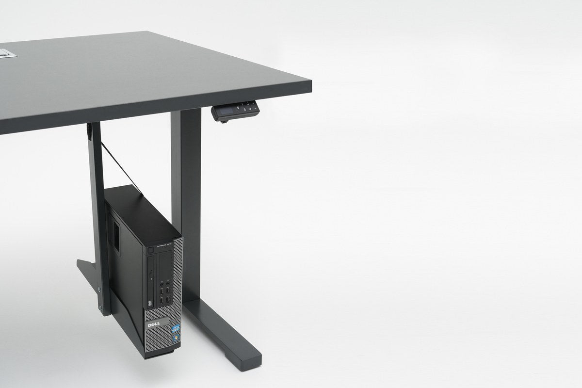 PC-Halter aus pulverbeschichtetem Metall in Aluminium Satinato, montiert unter einer Tischplatte, zur Aufnahme der PC-Zentraleinheit.