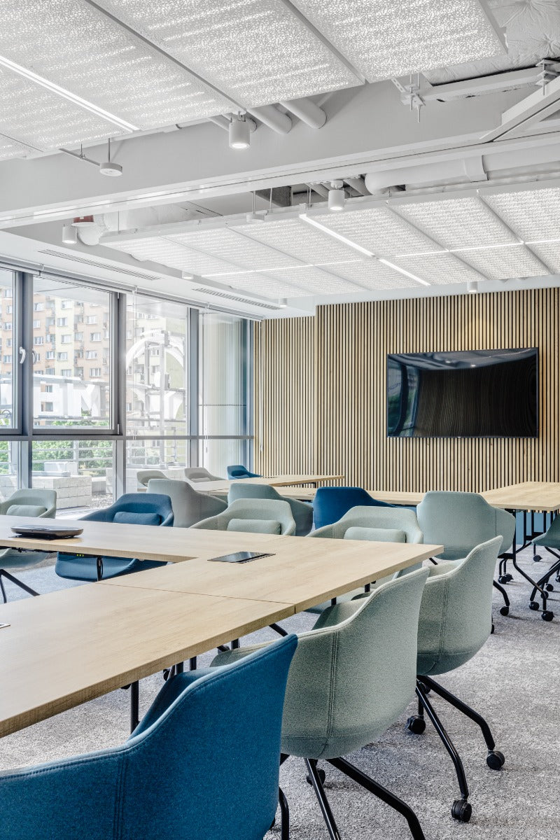 Moderner Klapptisch Easy PFT02 von Mdd, ideal für Konferenzen und Veranstaltungen, bietet praktische Flexibilität und stilvolles Design.
